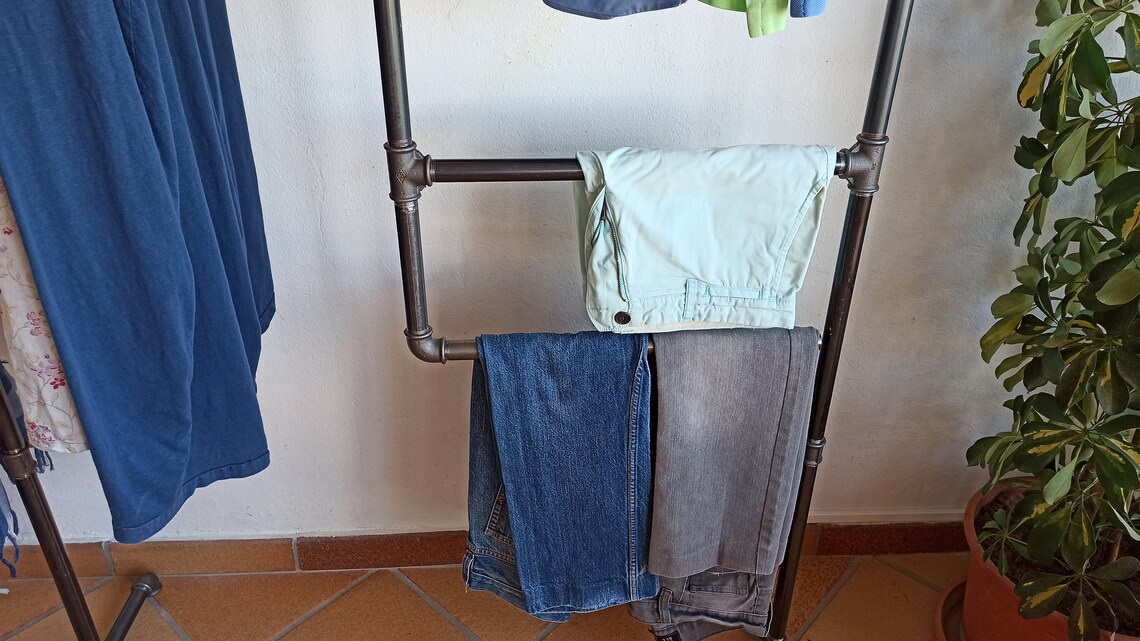 Dressing penderie en tuyaux industriels, stahlrohr industrial moderne