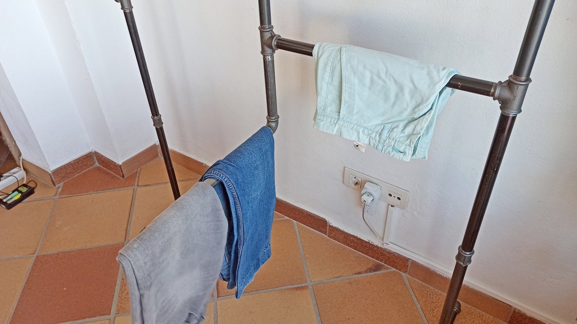 Dressing penderie en tuyaux industriels, stahlrohr industrial moderne