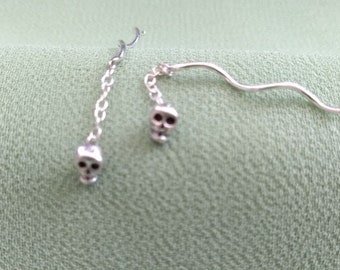 925 Sterling Silver 3mm Gothic Skull Pull Through Chain Curled Wire Ear Thread Threader Earrings Black Velveteen Gift Bag UK