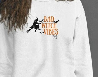 Bad Witch Vibes Sweatshirt, süßes Shirt für Halloween, Herbst Shirt, Halloween Party Top, süßer Herbst Pullover, Halloween Sweatshirt, Herbst Top