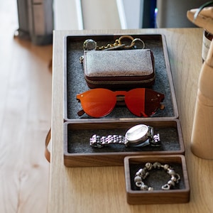 Range-tout en bois pour bijoux, boucles d'oreilles, lunettes, portefeuille, clés. Grand organisateur Catchall Organisateur d'entrée Accessoires de bureau