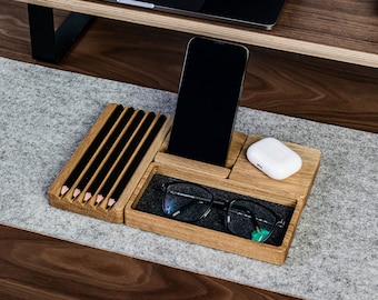 Office Desk Organizer Set: Wooden Catch All Trays + Pen Holder + Sticky Note Holder | Desk Accessories | Desk Decorations & Storage (Wood)