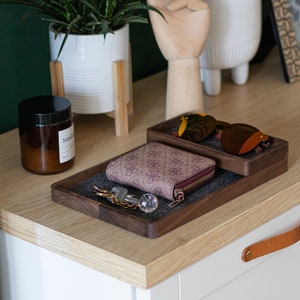 Entryway organizer, wooden walet tray