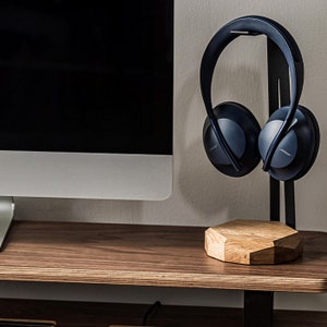 Headphone Stand With Qi Wireless Charger | Wooden Headphone Holder | Christmas Gift for Him Gamer, Anniversary & Birthday Gift