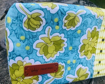 Box Zipper Pouch with Handle, Make Up Bag / Large Fabric Pencil Pouch