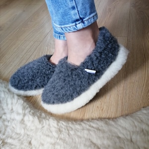 Merino wool  Slip-on children slippers, Organic Children Slippers, Comfy warm children slippers,  Fluffy Children Slippers