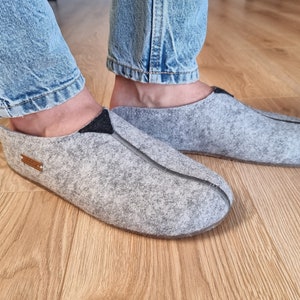Arch support Men&#39;s Slippers, Felt Slip-on men&#39;s slippers, Comfy natural gray slippers, Felt Mules, Breathable Handcrafted Slippers Mules