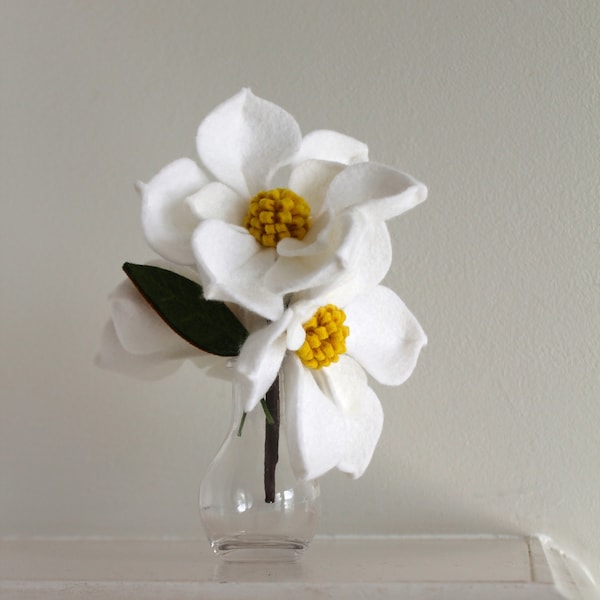 Magnolia Flower, Felt Magnolia, Bud Vase Flower, Southern Magnolia, Teacher Gift, Office Decor, Wool Anniversary, Felted White Flower