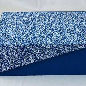 Boîte de rangement décorative avec couvercle, en différentes tailles, personnalisable SWIRL BLEU