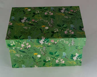 Boxes with slip lids in many sizes. Storage box with lids herbarium