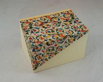 Decorative storage box with lid, in different sizes, customizable FLO ORANGE