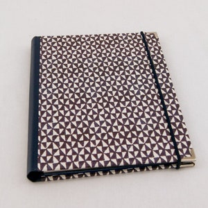 Personalizable folder or writing folder in A3, A4, A5 or A6; TRIANGLES