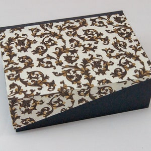Decoratieve opbergdoos met deksel, in verschillende maten, personaliseerbaar FLO BLACK