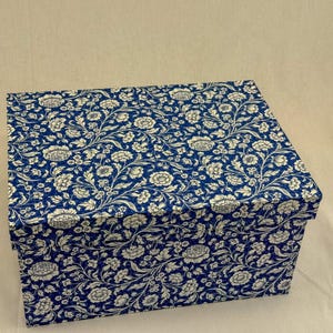 Dozen met schuifdeksels in diverse maten Opbergdoos met deksel WEIDEBLOEMEN BLAUW