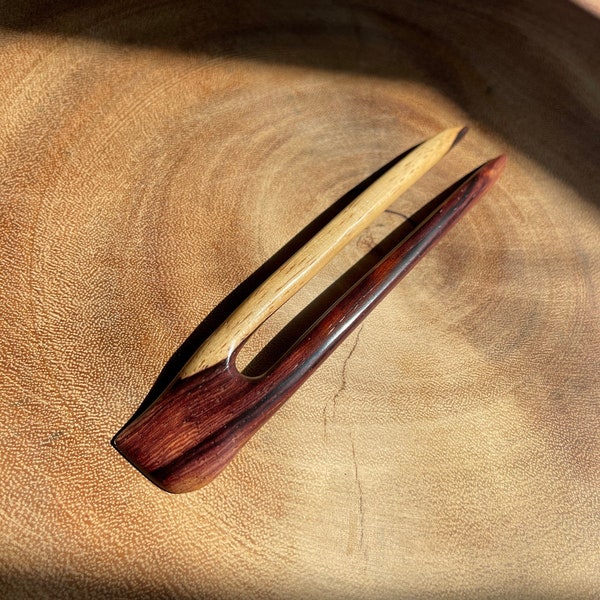 Hair fork 2-prong made of Cocobolo with pure splint 13.3/10.3/2.3 cm 9.11g