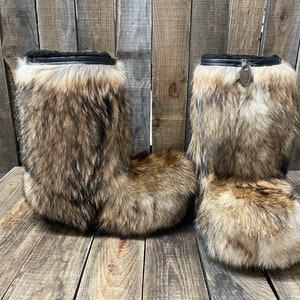 Coyote fur boots / Hairy fur boots / Blizzard coyote boots / Coyote Blizzard boots