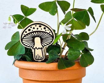Mushroom Plant Stake – Plant Stakes & Houseplant Accessories, Indoor Plant Decor Gift for Plant Lovers - Plant Decoration, Mini Garden Stake