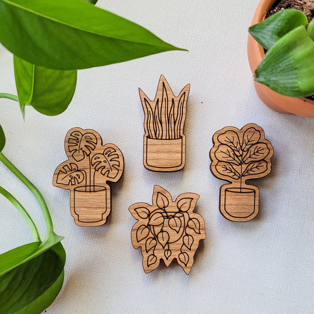 Plant Magnets Set of 4 - Plant Lover Gift Idea - Wood Plant Décor - Houseplant Gifts - Fridge Magnets - Houseplant Stocking Stuffer