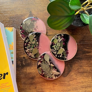 Resin Coaster, Pink Floral Coaster set of 2 and 4, Coaster Holder, Housewarming gifts for coffee lovers