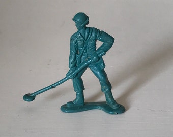 Vintage 2" Army Man Figure - Plastic Soldier