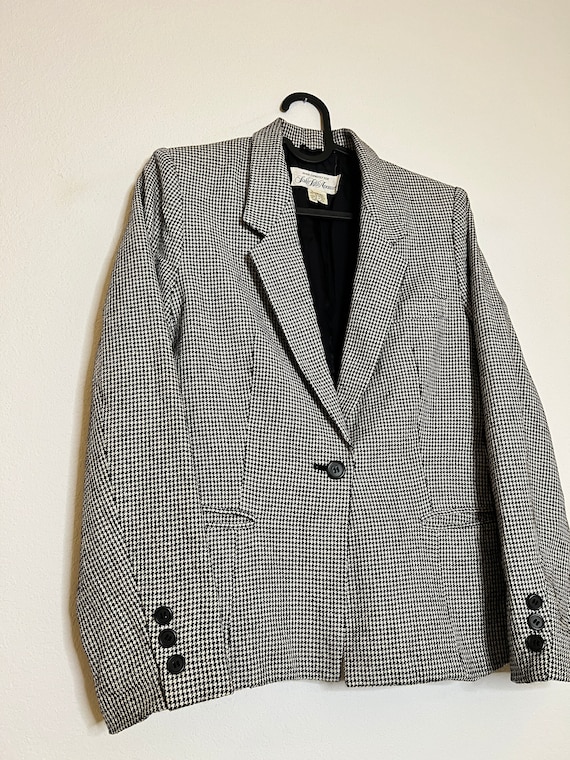 Vintage Saks Fifth Avenue Houndstooth Wool Blazer - image 2