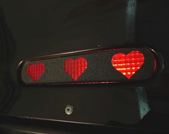 3D-geprinte Three Hearts derde remlichtafdekking voor Miata 1989-1997