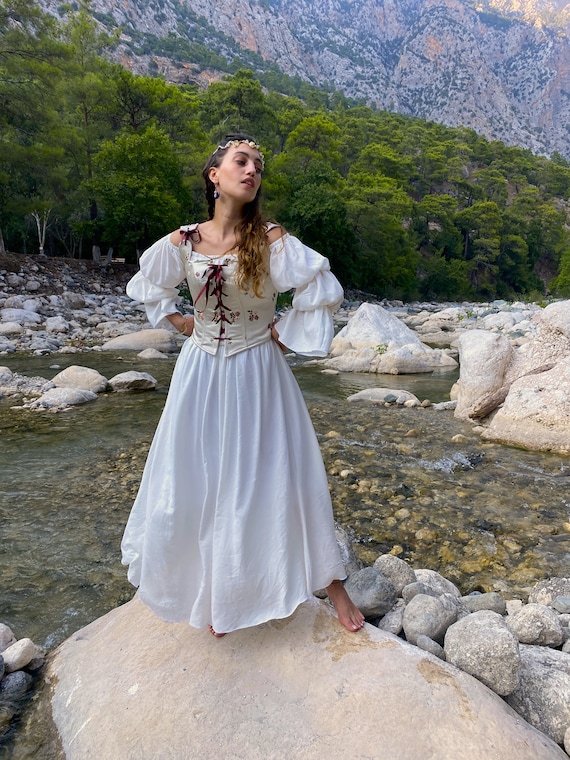 Embroidered Floral Renaissance Corset Bodice: Ren Faire Costume