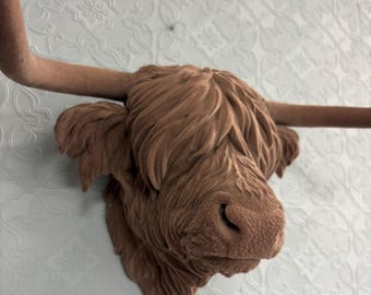 Velvet Highland Cow Head Wall Mount – Faux Taxidermy Sculpture | Rustic Farmhouse Decor