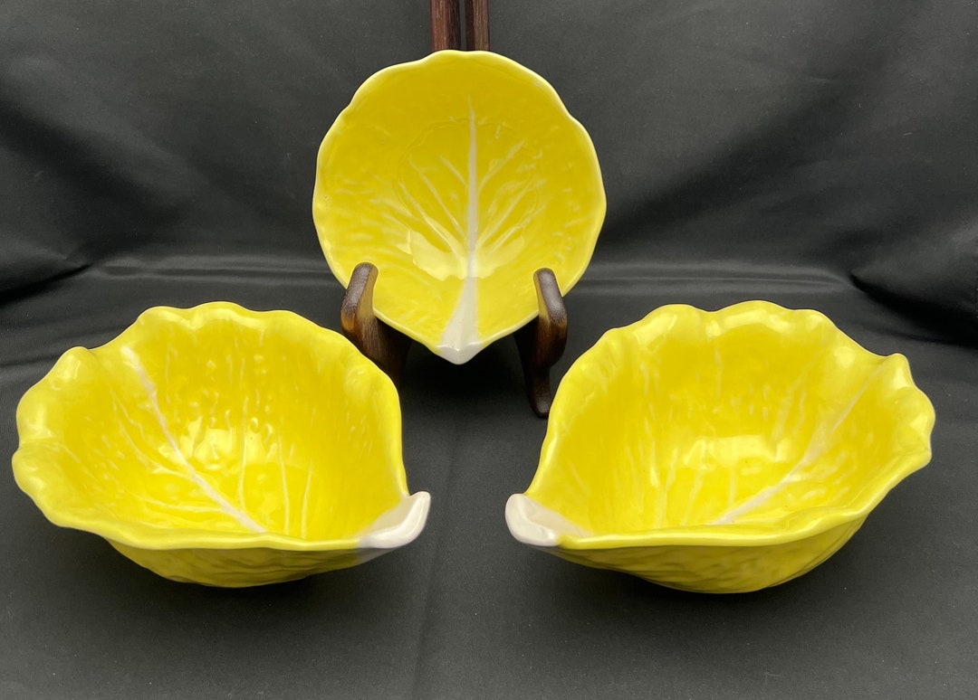 Selca Pattern Vintage Canary Yellow Cabbage Leaf Pattern Bowls set of 3 by Selca of ...