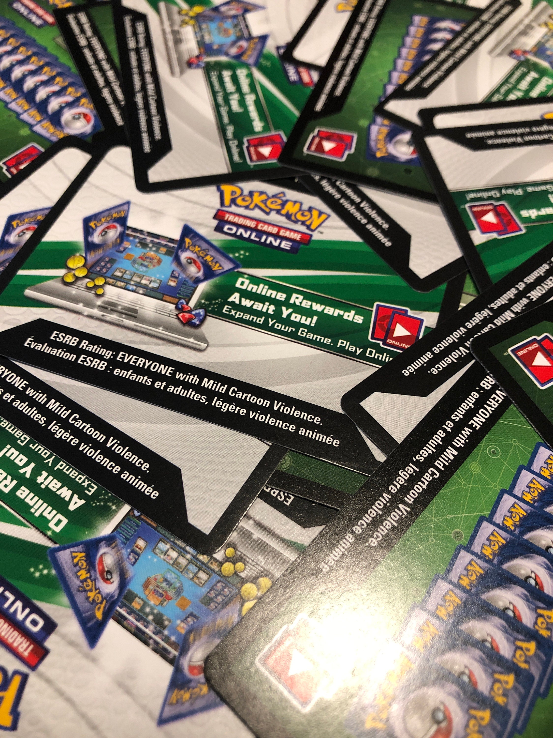 Mewtwo V-Union Special Collection box - Pokemon TCG Codes