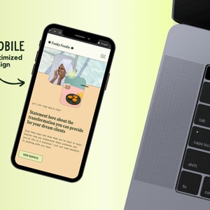 Pu&ograve; includere: Lo schermo di un telefono cellulare che mostra un sito web per un'azienda chiamata "Funky Foodie". Il sito web presenta una dichiarazione sulla trasformazione che puoi fornire ai tuoi clienti da sogno, una call to action per visualizzare i servizi e una foto di una persona con un asciugamano in testa.