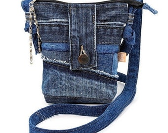 Kleine Upcycling Jeans Handytasche // Shabby Chic Mini Tasche // Patchwork Jeanstasche für kleine Handys