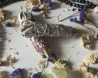 White Sage Smudge Sticks - Sage Bundles for Smudging, Smudge Kit, Ceremony, Spiritual Use, Home Cleansing