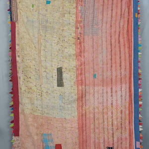 Vintage Kantha-täcke, unik indisk textilkonst, handsömnad, sällsynt samlarobjekt för heminredning, lappad randig flerfärgad folkkonst gammal