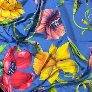 Big Floral Fabric Persian Jewel Tropical Flower Pattern for Stylish Decor