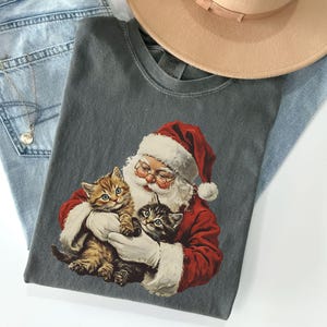 Camiseta vintage de gatitos de Papá Noel / Camiseta retro navideña de gato / Camiseta navideña estilo años 90 / Lindo regalo vintage de gato de Papá Noel