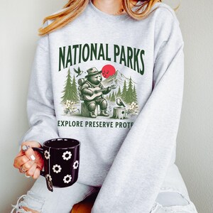 Sudadera "Protege Nuestros Parques" / Sudadera "Acampar" / Sudadera con capucha "Parques Nacionales" / Regalo para ella / Sudadera "Granola Girl"