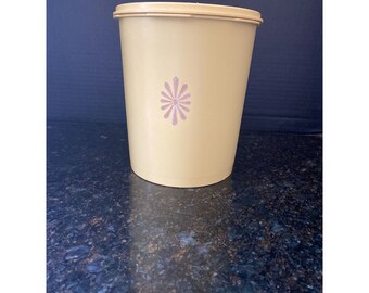 Tupperware Canister 807-8 Yellow 12 Cup Canister With Lid 7 1/2