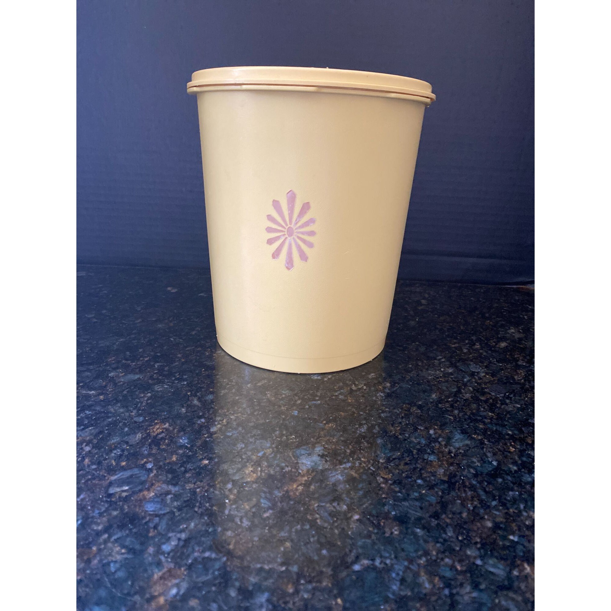 Tupperware Canister 807-8 Yellow 12 Cup Canister With Lid 7 1/2