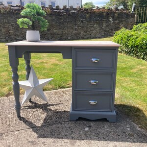 Dark pine top dressing table