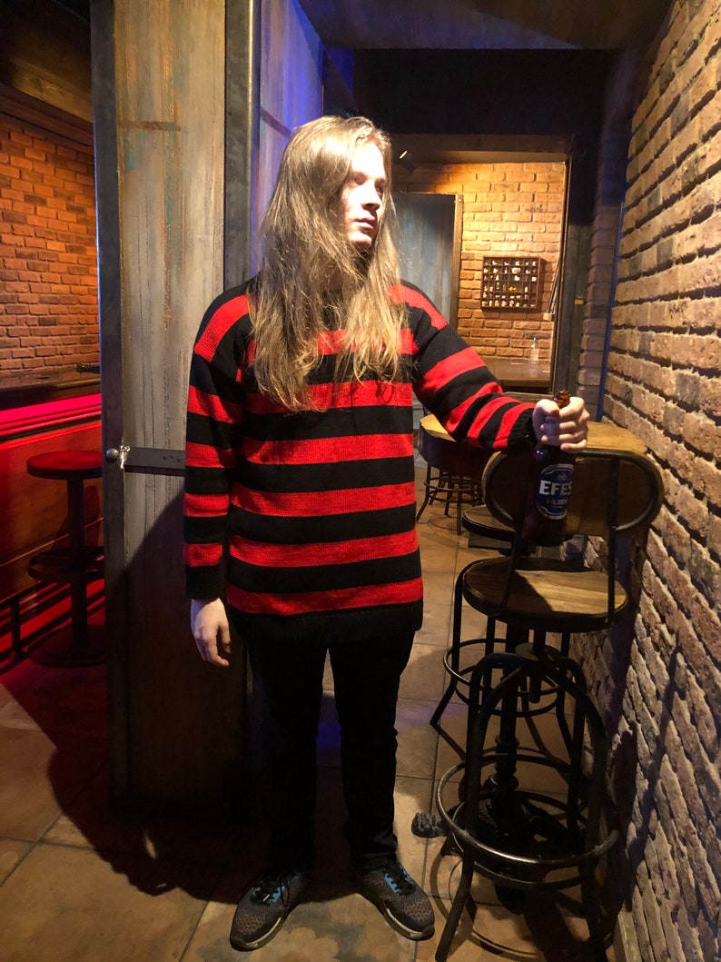 kurt cobain black and red jumper