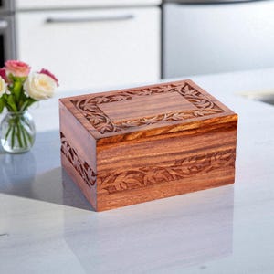 Personalized Rosewood Cremation Urn: Engraved Wooden Ashes Box