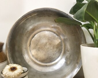 7.62 cm, Antique Indian Shelf Vocalforlocal Handmade 1 Piece Hand Hammered Starry Sun Border Designed Bowl 7.62 cm, Antique Indian Shelf Vocalforlocal Handmade 1 Piece Hand Hammered Starry Sun Border Designed Bowl