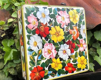 Huntley & Palmers Flora Tin