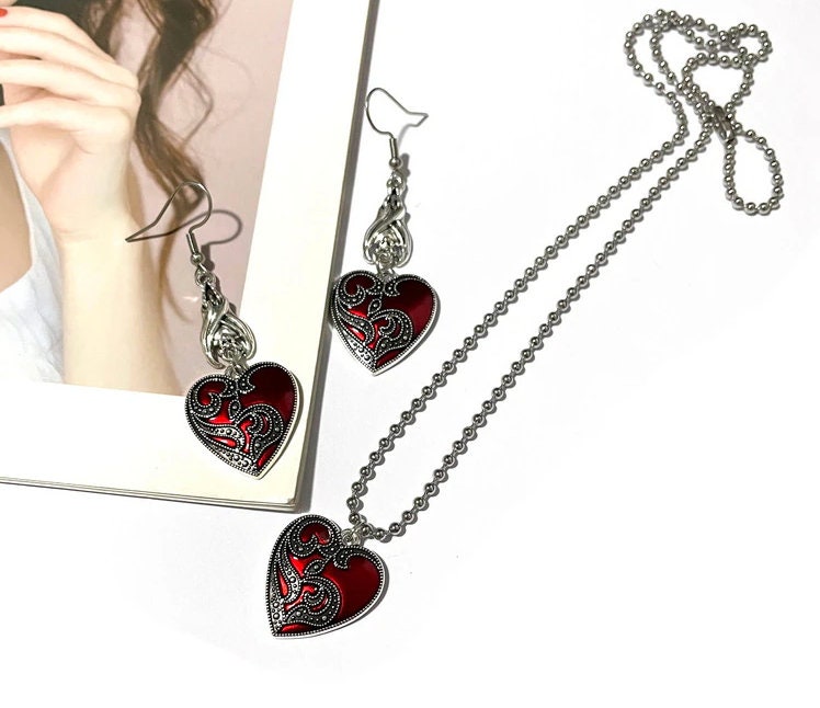 10 Spiked Heart Charms, 24x25mm Double Sided Large Gothic Heart Pendants,  Witchy Jewelry, Goth Valentine Gift, Jewelry Supplies, Set of 10 