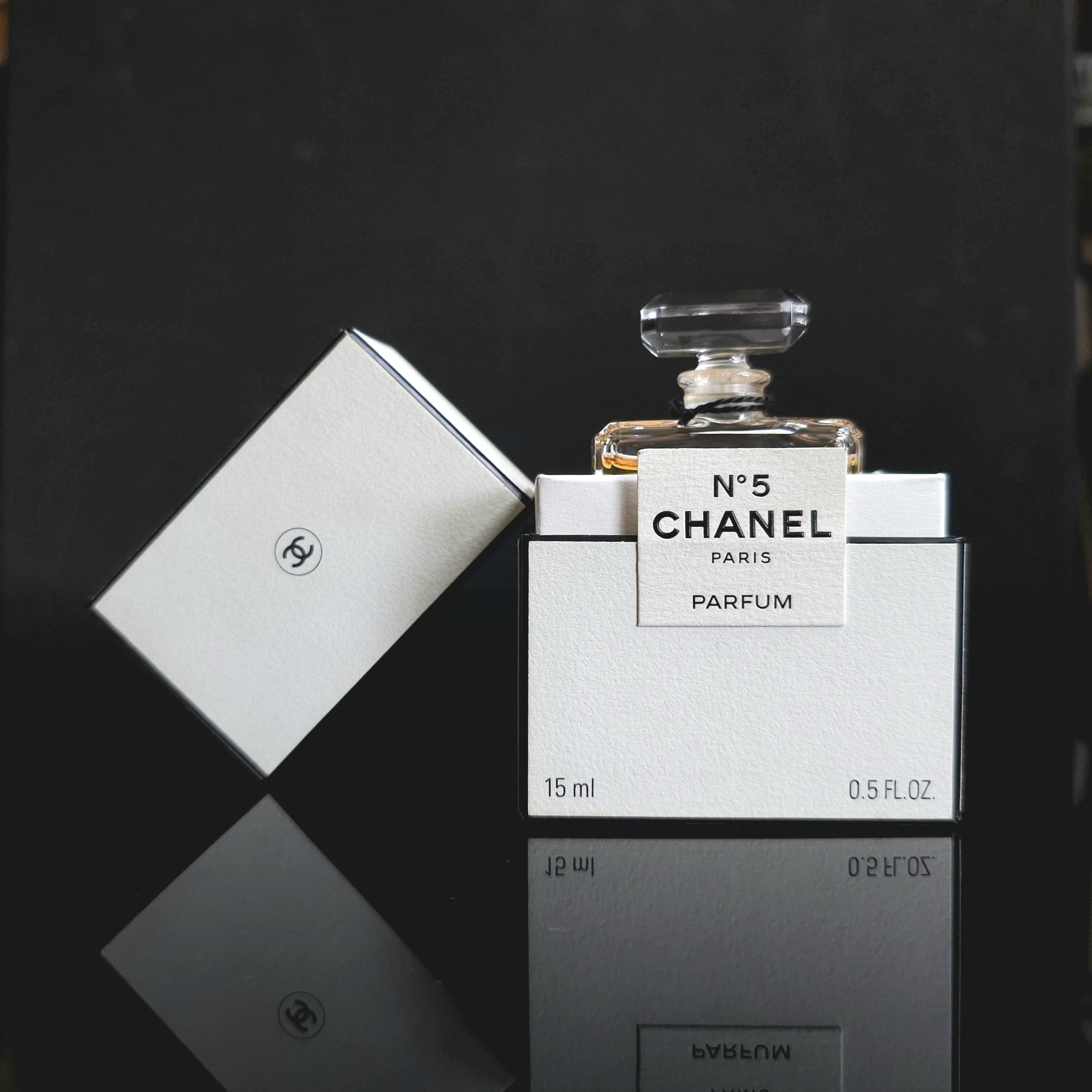 Vintage chanel no 5 perfume bottle - Etsy 日本