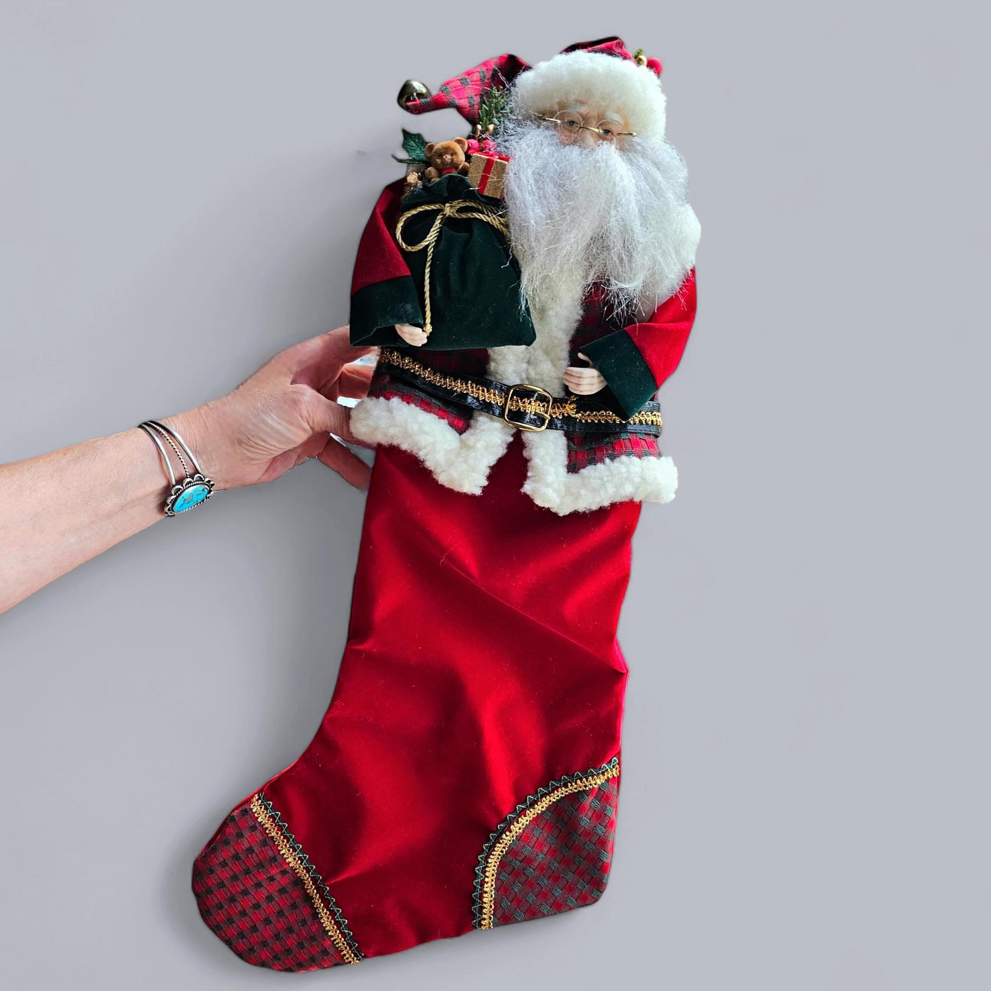 赤いベルベット サンタクロース人形　お洒落　クリスマスインテリア ヴィンテージ サンタクロース人形 クリスマスストッキング、赤い