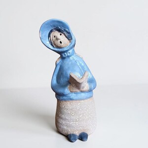 Vintage Metlox Poppets People Zelda Figurine Helen Slater Stoneware Christmas Caroler