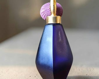 Vintage Blue Glass Perfume Atomizer, Frosted Bottle with Bulb Spray, Vanity Decor
