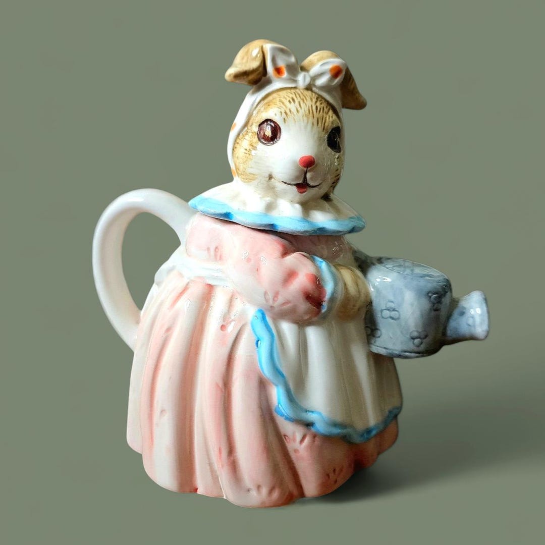 Heritage Mint Miss Bunny Teapot, Porcelain Rabbit Shaped Figural ...